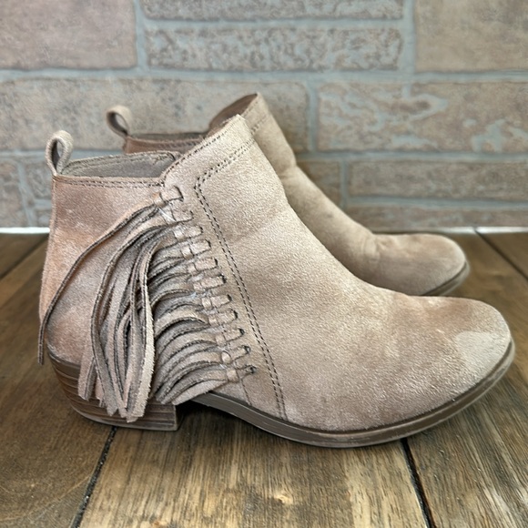 Rampage Little Girls Delilah Tan Suede Short Fringe Zip Ankle Boot / Size 1 - Picture 3 of 11